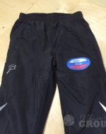 Нанесение логотипа на брюки