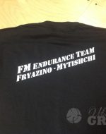 печать на футболке с лого