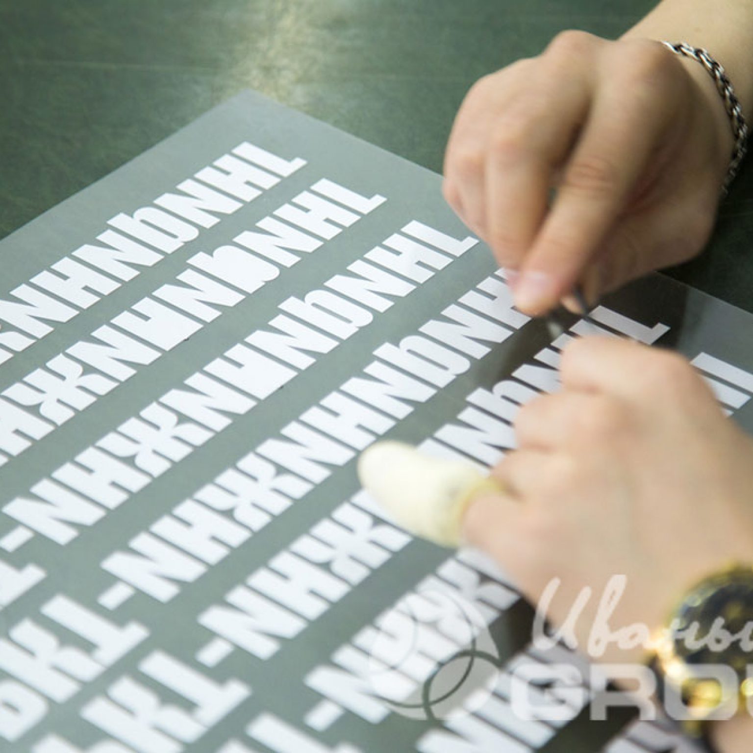Фото черной куртки с надписью «РТК-инжиниринг»