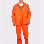 Сигнальный костюм дорожника