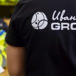 Сигнальные жилеты с фирменной символикой