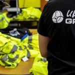 Спецодежда: сигнальные жилеты с фирменным брендированием