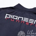 Печать надписи «PIONEER RUNNERS» на спортивных лонгсливах