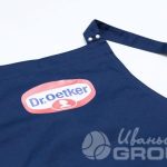 Нанесение логотипа «Dr. Oetker» на фартуки