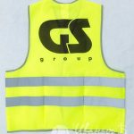 Печать логотипа «GS групп» на сигнальные жилеты