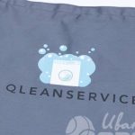 Печать логотипа «QLEANSERVICE» на фартуках