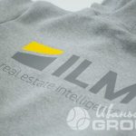Нанесение логотипа «ILM» на толстовки