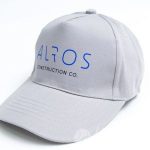Перенос логотипа «ALROS» на бейсболки