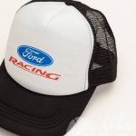 Печать логотипа «Ford RACING» на бейсболке