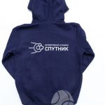 Перенос логотипа «Спутник» на толстовки