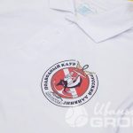 Белые футболки с логотипом дайвинг-клуба «Москва»