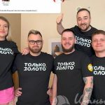 Делимся одним из свежих кейсов: напечатали логотипы на 40 чёрных футболках!