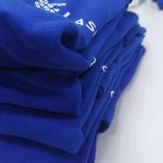 Классические футболки-поло: универсальный стиль и брендирование