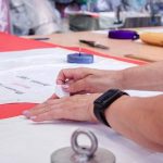 Как создаётся одежда с логотипами и принтами