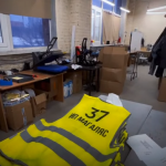 Процесс печати на сигнальных жилетах